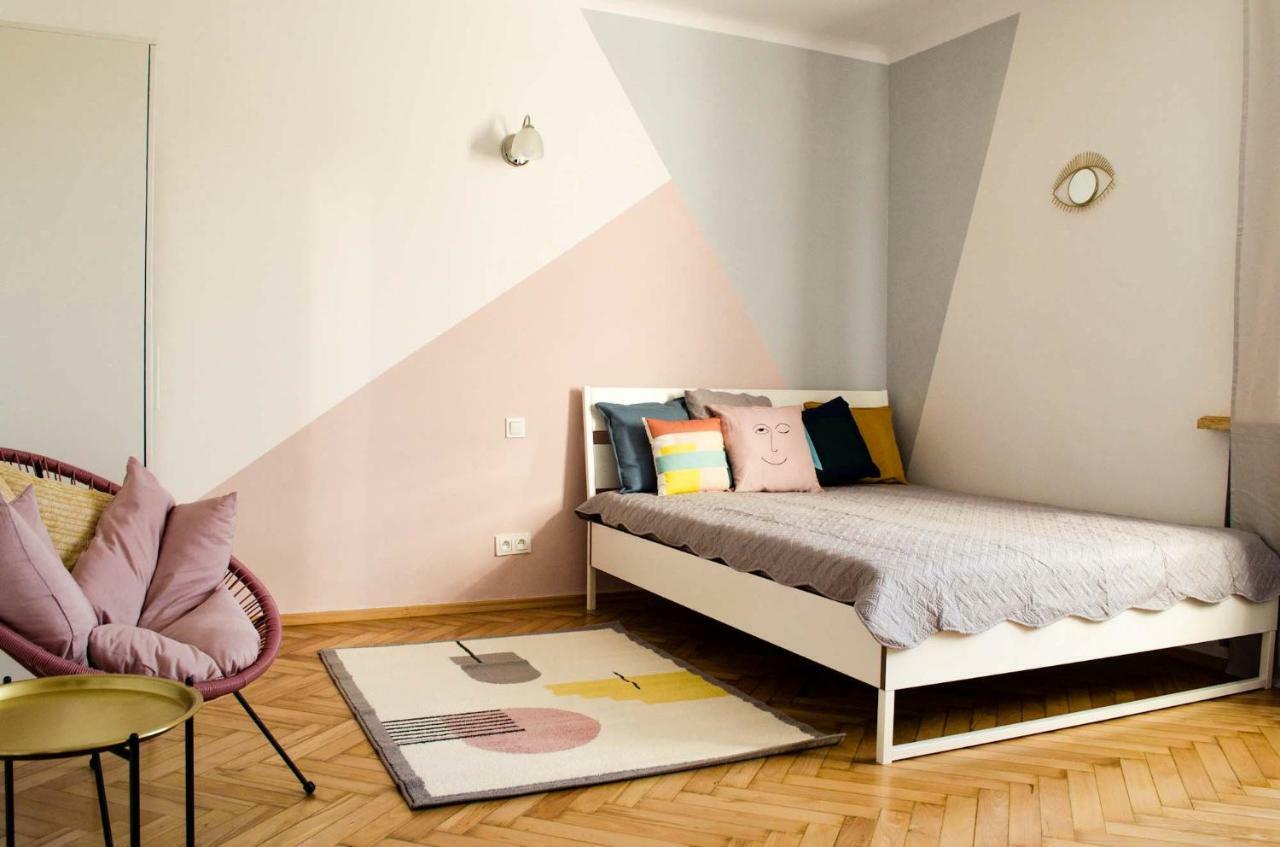 New Life Apartment Next To Metro Station Varsovie Extérieur photo